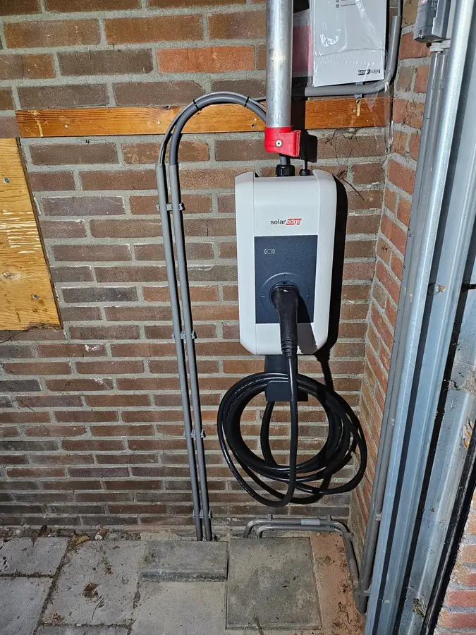 Laadpaal en meterkastaanpassing in Middelstum